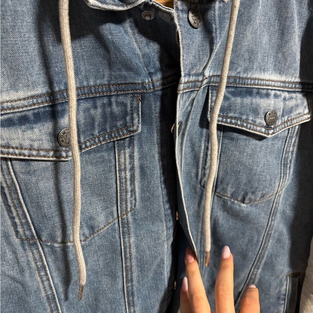 RARE Krispy Kreme Limited Edition Denim Jacket- Size Large (unisex) - Picture 3 of 7